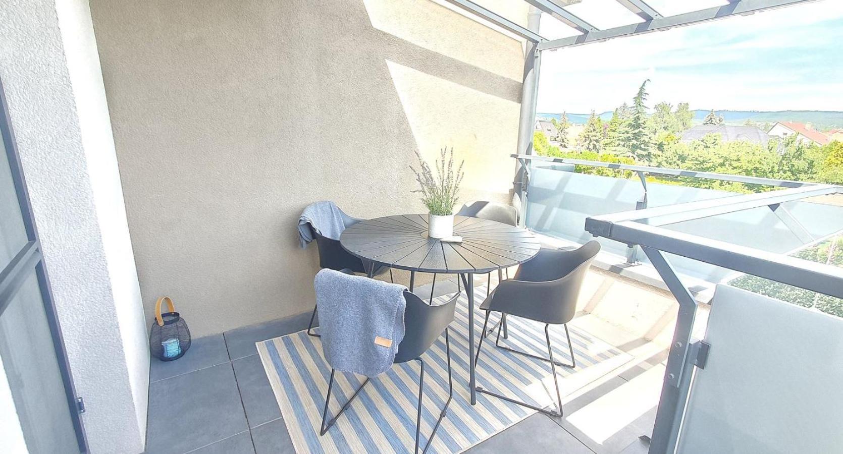 Marina Apartment By Dora Keszthely Bagian luar foto