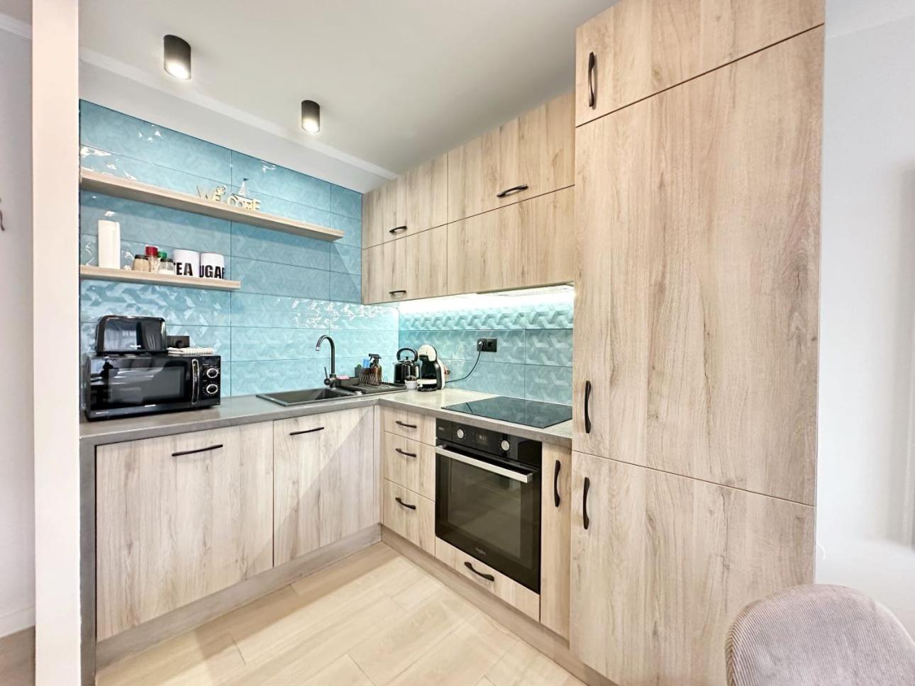 Marina Apartment By Dora Keszthely Bagian luar foto